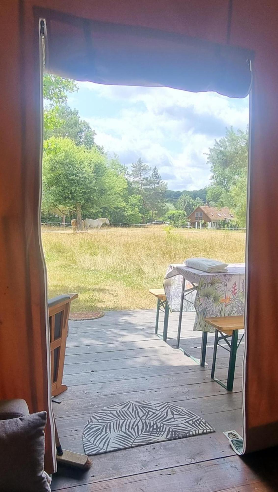 La Lodge Du Refuge Valigny Экстерьер фото